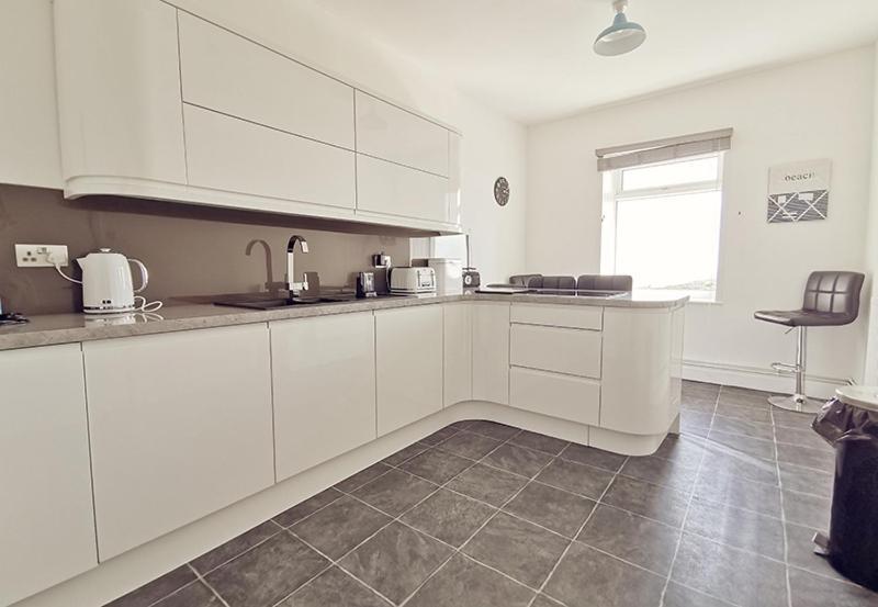 Plas Darien-3 Bed Apt- Sea Views - Sleeps 5 Trearddur Exterior photo